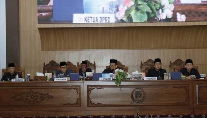 Foto : Rapat Paripurna DPRD Lubuk Linggau